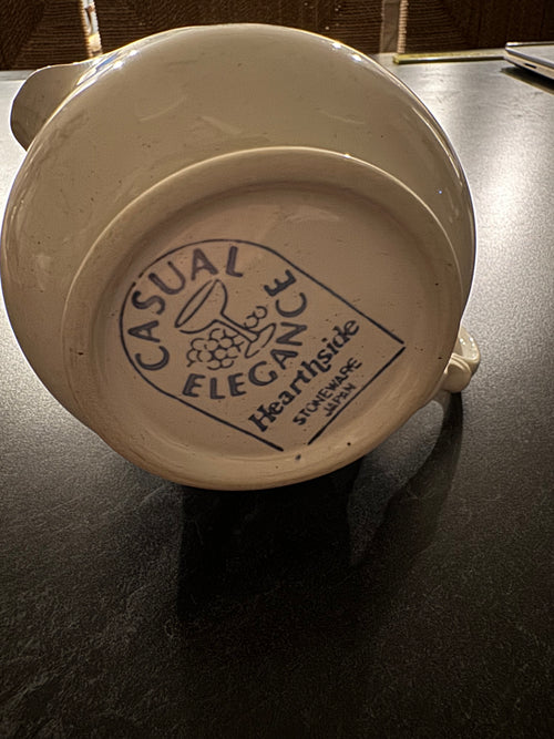 Casual Elegance Creamer
